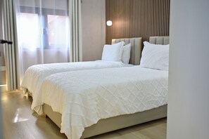 1 bedroom, iron/ironing board, WiFi - Star Apple Suite (1BR) (Saint George)