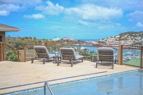 Star Apple Suite (1BR)