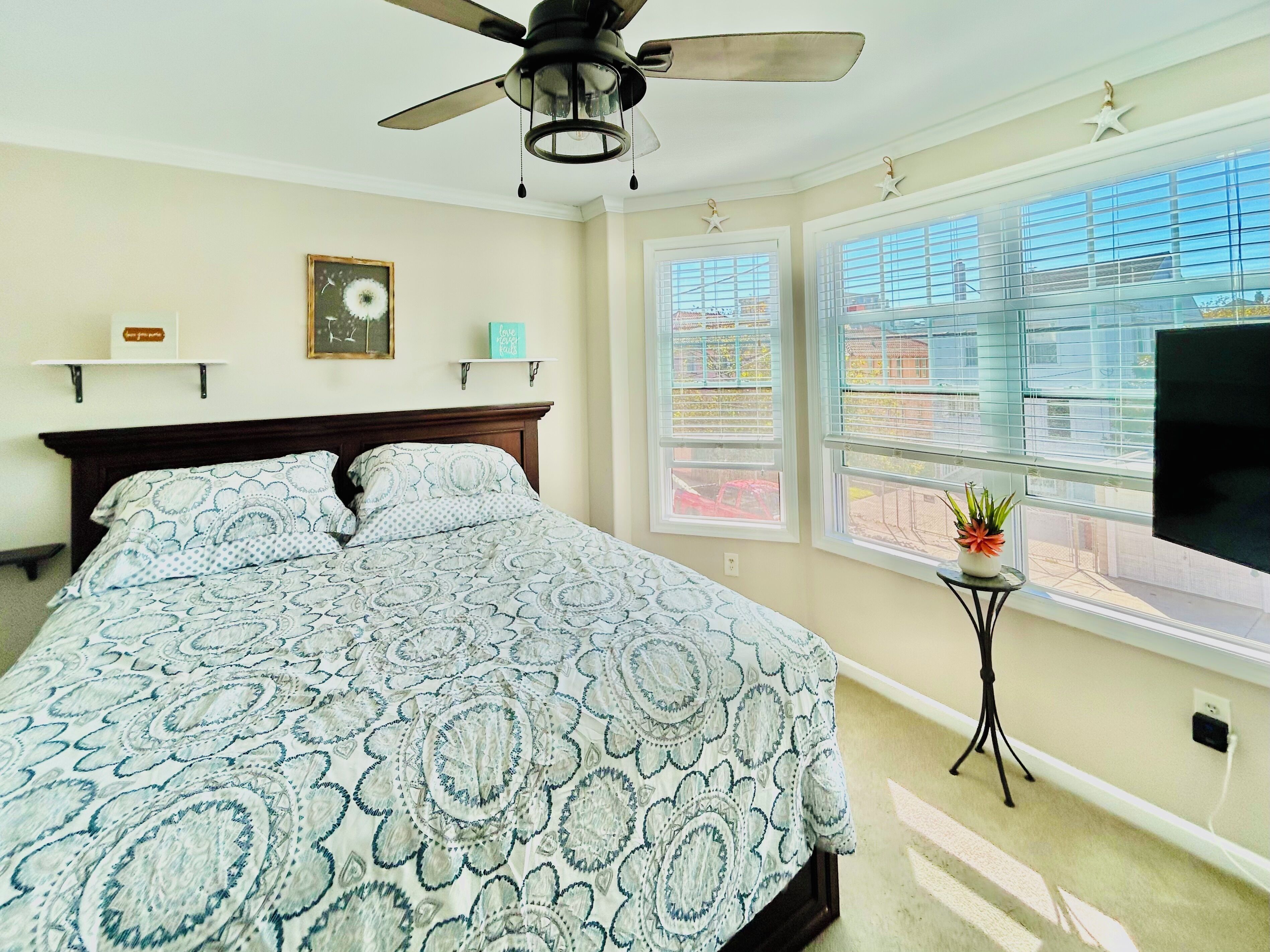 3 bedrooms, iron/ironing board, free WiFi, bed sheets