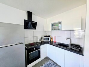 Private kitchen - Apartment Bout'quai (Les Trois-Îlets)