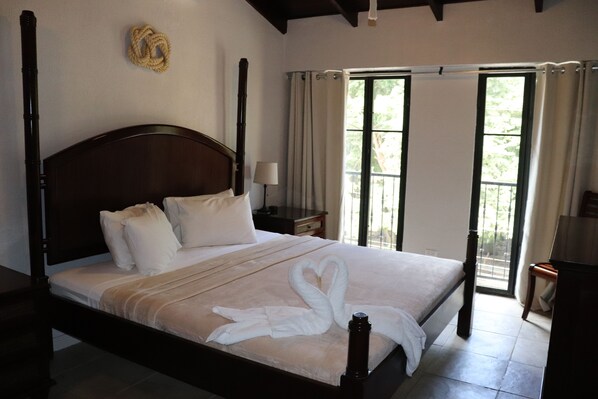 Iron/ironing board, internet, bed sheets