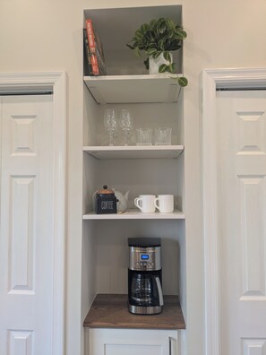 Interior - Enjoyable and updated farmhouse in the heart of Frederick County (Adamstown)