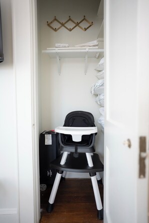 Interior - Pelican Porch / Relaxing Stay in Perfect Location (Shreveport)