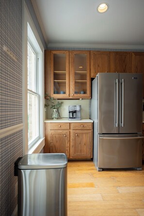 Interior - Pelican Porch / Relaxing Stay in Perfect Location (Shreveport)