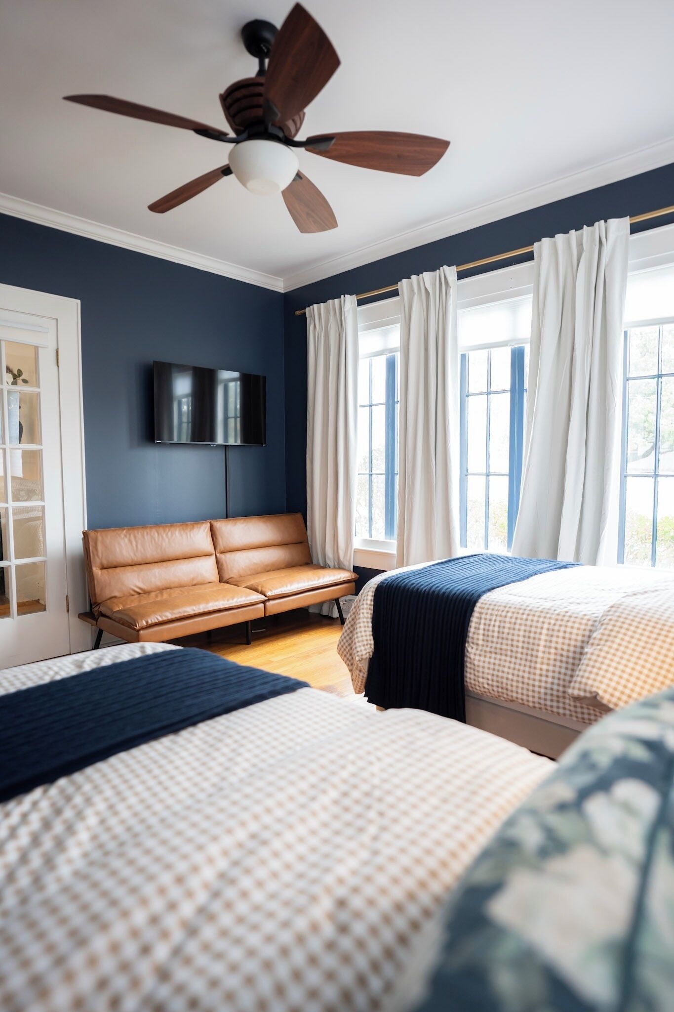 3 chambres, fer et planche à repasser, lit parapluie, Wi-Fi gratuit