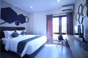 Deluxe Double Room, Non Smoking, Courtyard View | Blackout drapes, iron/ironing board, free WiFi - Casananta Seminyak (Seminyak)