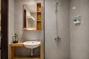 Bathroom - Casananta Seminyak (Seminyak)