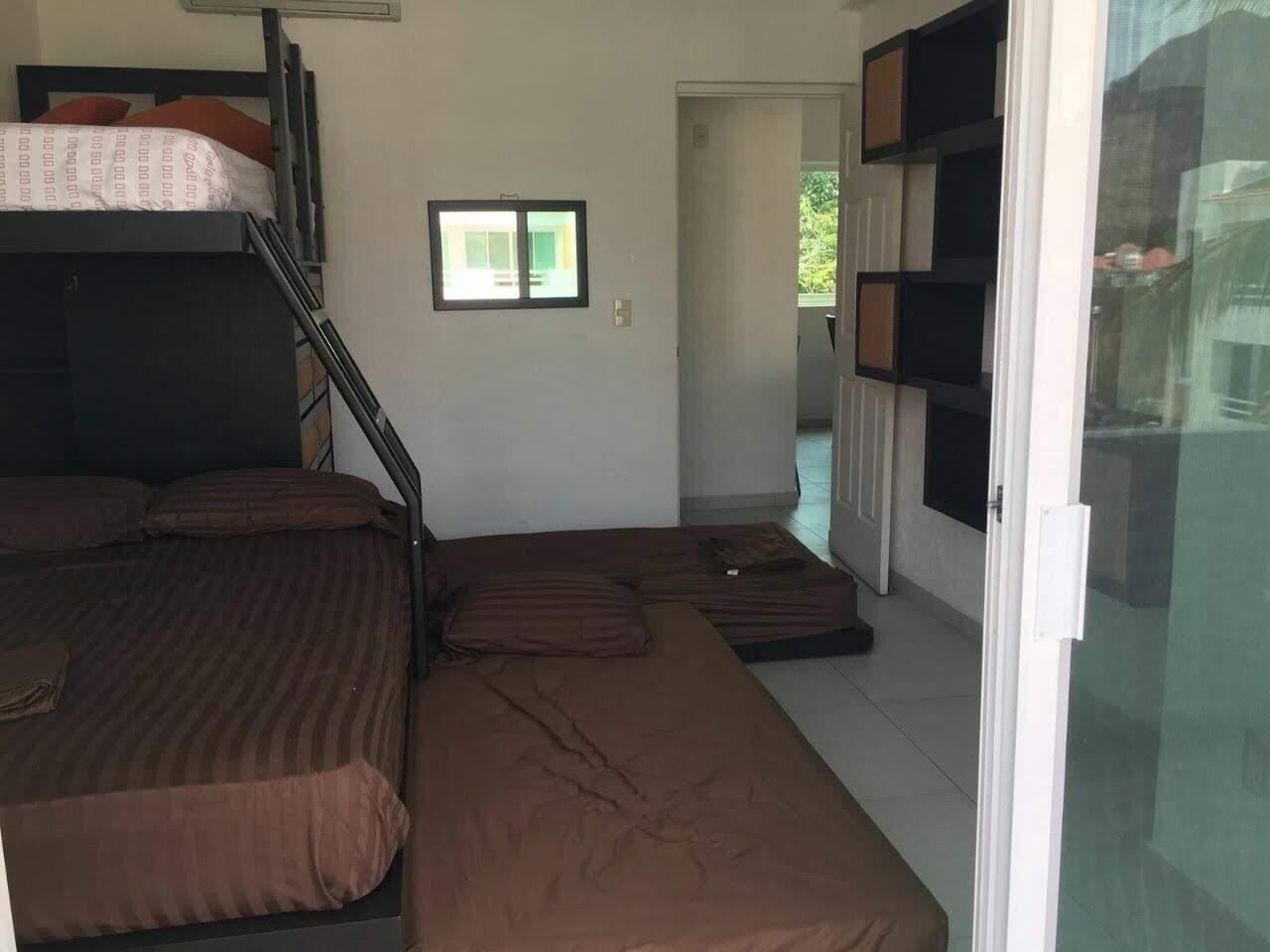 Accès Internet, draps fournis