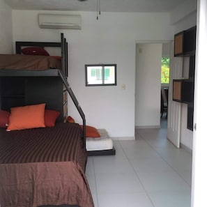 Acesso à internet, roupa de cama