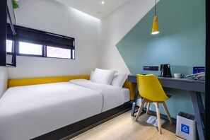ห้องดีลักซ์ดับเบิล, วิวเมือง | Wi-Fi ฟรี, ผ้าปูที่นอน