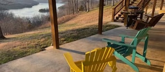 Lake View House – Luxury Retreat for up to 10