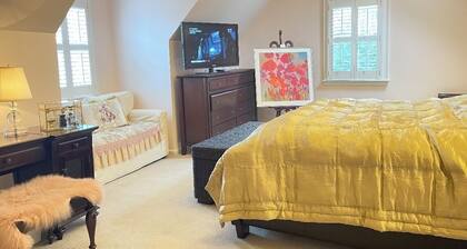 Cozy Oasis with Pool & Fireplace