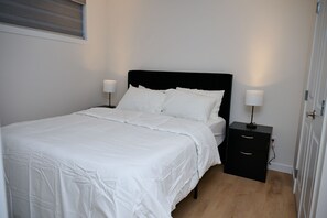 1 chambre, fer et planche à repasser, Wi-Fi, literie fournie