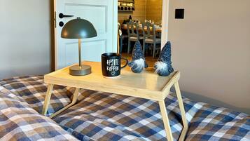 Strykejern/-brett og wi-fi (inkludert)