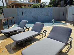 Outdoor pool - 10BR Golden Pear Villa-MS, Sea View – Family/Group Ready (Saint George)