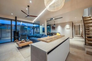 Studiosuite – superior, bakgårdsutsikt | Oppholdsområde