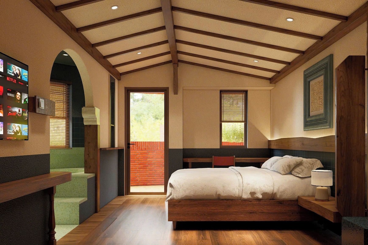 Studio, Balcony | In-room safe, desk, laptop workspace, blackout drapes