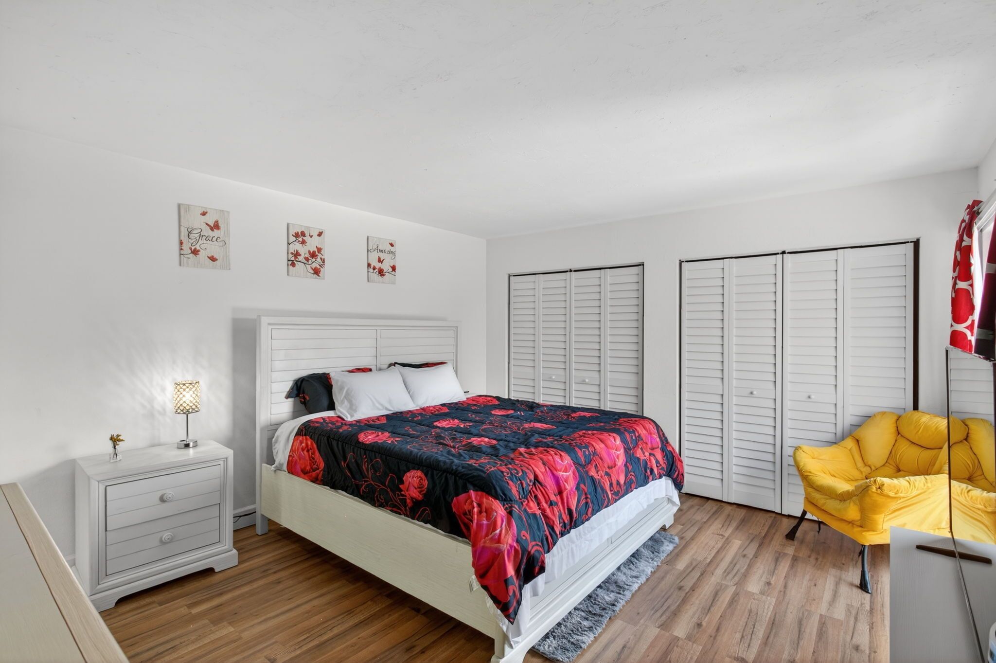 Deluxe-Zimmer | Verdunkelungsvorhänge, kostenloses WLAN, Bettwäsche