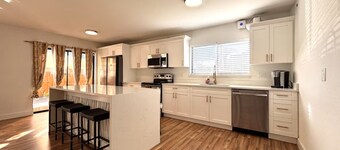 Poolside 2BR/2.5BA Near Downtown Fort Myers