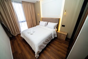 Bügeleisen/Bügelbrett, WLAN, Bettwäsche