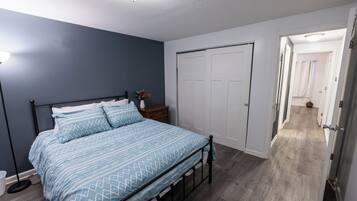 Fer et planche Ă repasser, Wi-Fi, draps fournis