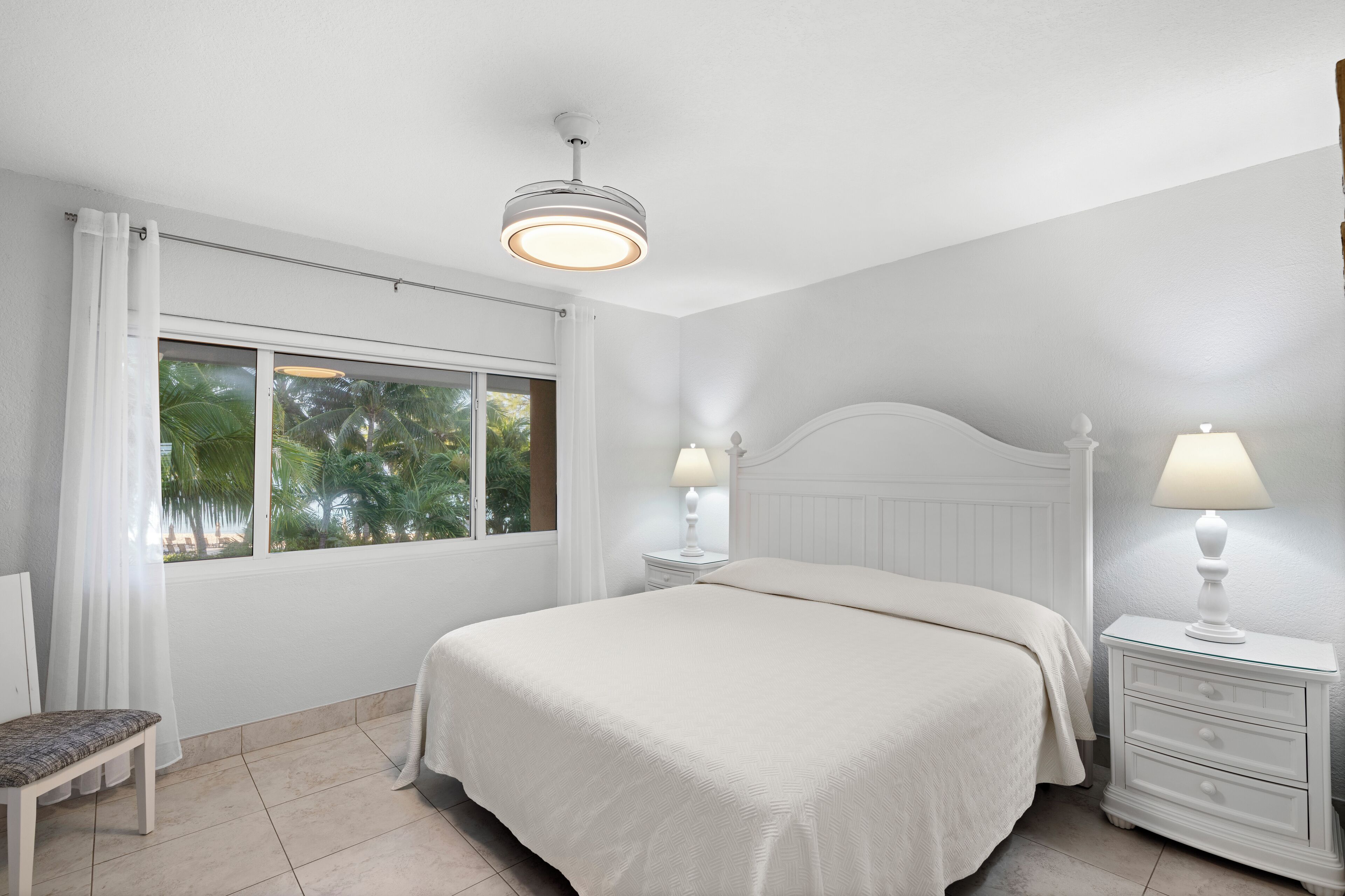 Deluxe Condo, 2 Bedrooms, Partial Ocean View | Free WiFi