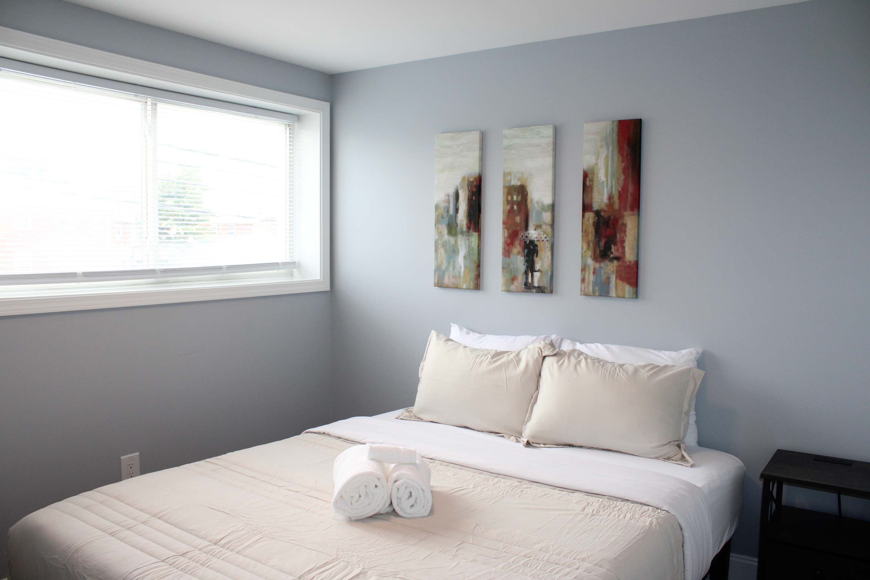 Bureau, Wi-Fi, draps fournis