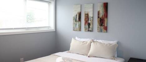 Bureau, Wi-Fi, draps fournis