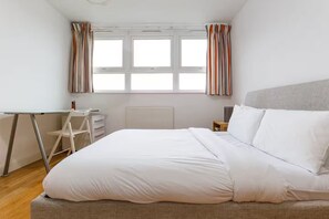 Iron/ironing board, WiFi, bed sheets - Bright & Spacious 2 Bed Islington Flat | Fast Wi-Fi (London)
