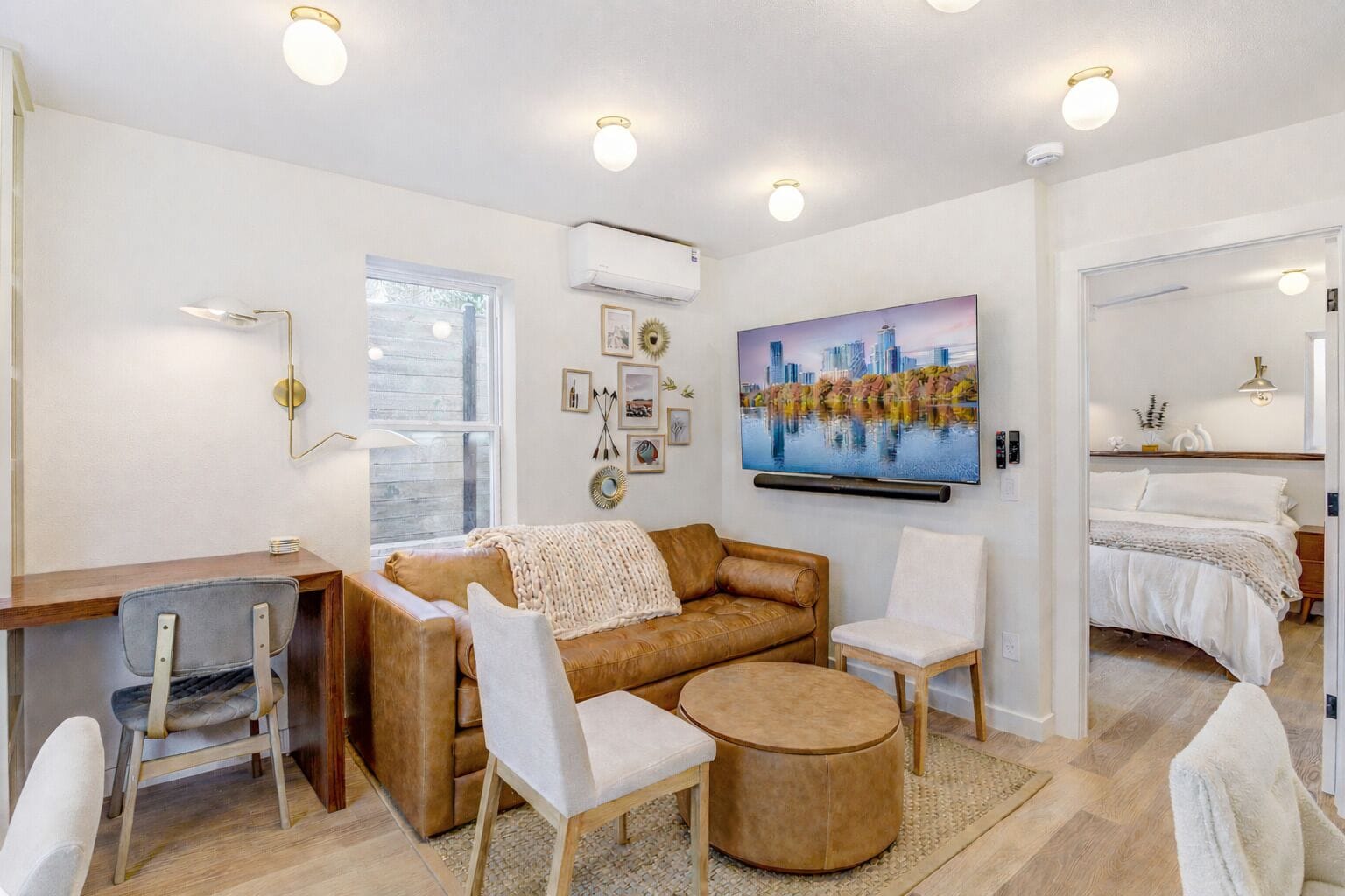 Smart TV, fireplace, stereo