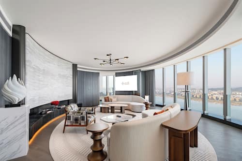 Presidential Suite, River View
