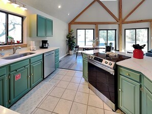 Studio (2 Bedrooms) | Property amenity - Pickleball Paradise in the Smokies (Sevierville)