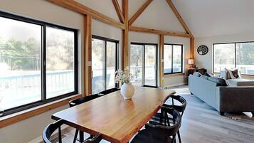 Studio (2 Bedrooms) | Property amenity