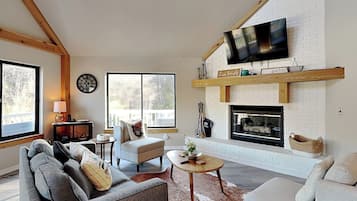 Studio (2 Bedrooms) | Property amenity