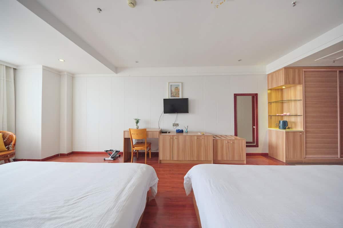 Desk, laptop workspace, free WiFi