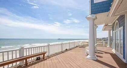 Serene 7-bedroom Oceanfront Home with Spa, Pool & 150 ft of private beach