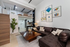 TV - Waou Las Letras VII - Short Term Rental (Madrid)