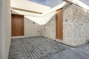 Front of property - Anavia Private 3BR Villa Canggu (Canggu)