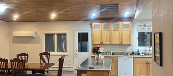 Spacious 3-bedroom house in soothing Cheyenne with AC