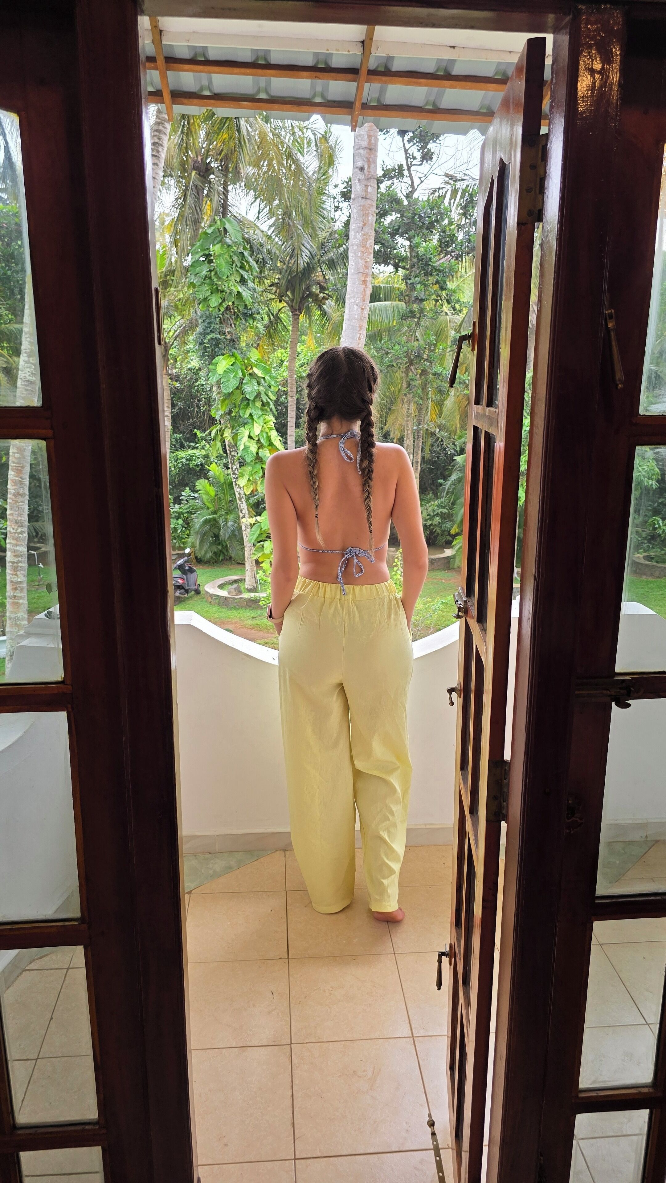 المنشأة من الخارج