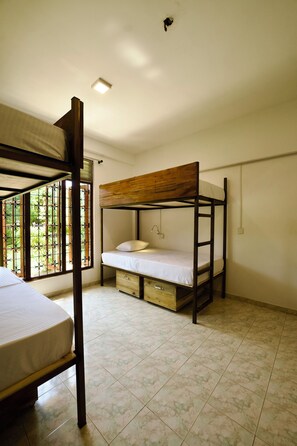 Room - coco drift hostel (Dikwella)