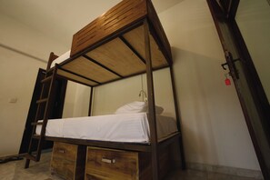 Deluxe Shared Dormitory - Coco Drift Hiriketiya (Hiriketiya)