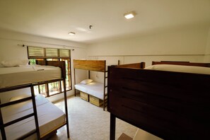 Deluxe Shared Dormitory - coco drift hostel (Dikwella)