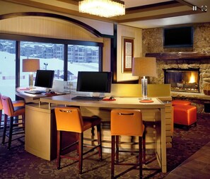 Business centre - Spectacular Sheraton Studio - Stay in the Heart of the Resort! Ski in/out (Steamboat Springs)
