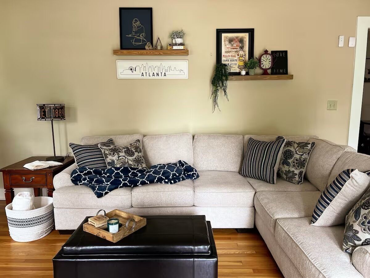 Family Bungalow | Desk, laptop workspace, blackout drapes, soundproofing