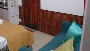 Unclassified image, 4 of 12, button - Holidayhomecochin  (Kanayannur)