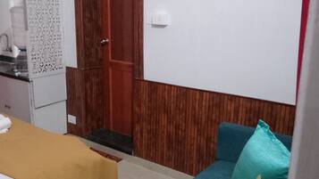 Economy Room | Interior
