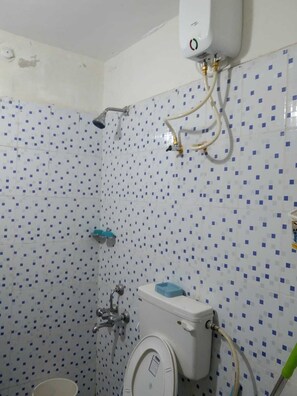 Shower, free toiletries, towels, soap
