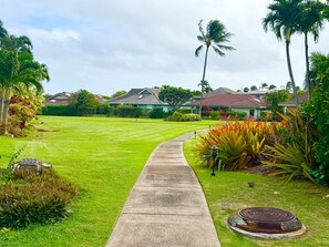 Property grounds - New! Studio Suite Retreat with Pool by Beach w/AC (Koloa)