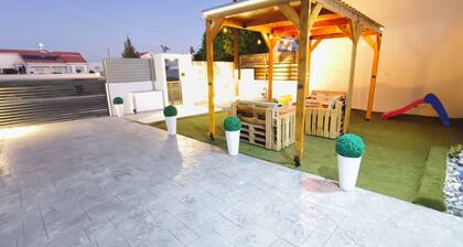 Light garden 2-bedroom lux house perfect for relaxing time